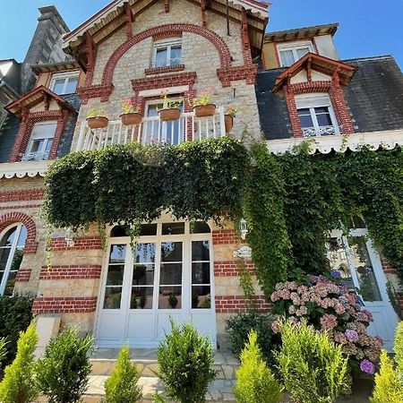 Le Grand Chalet Bagnoles de l'Orne Normandie Exterior foto